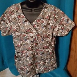 Dickies scrub top. Floral print. Medium